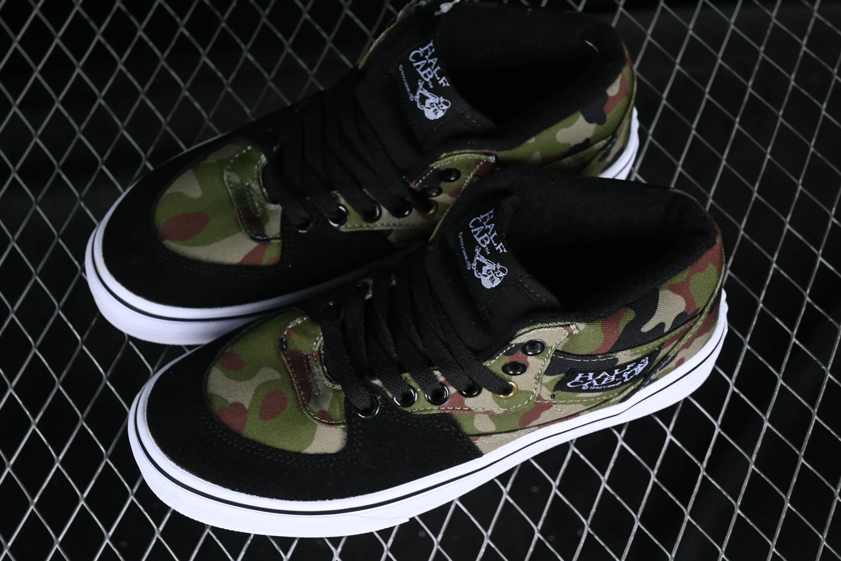 All categories Vans Vans series Vans Mid Vans Half Cab LX black and green camouflage retro casual skateboard shoes VN-OHJ TC6D